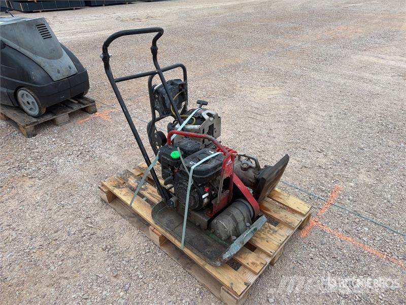 Qte De Materiels De Location Qty Of Rental Equipme Inne akcesoria