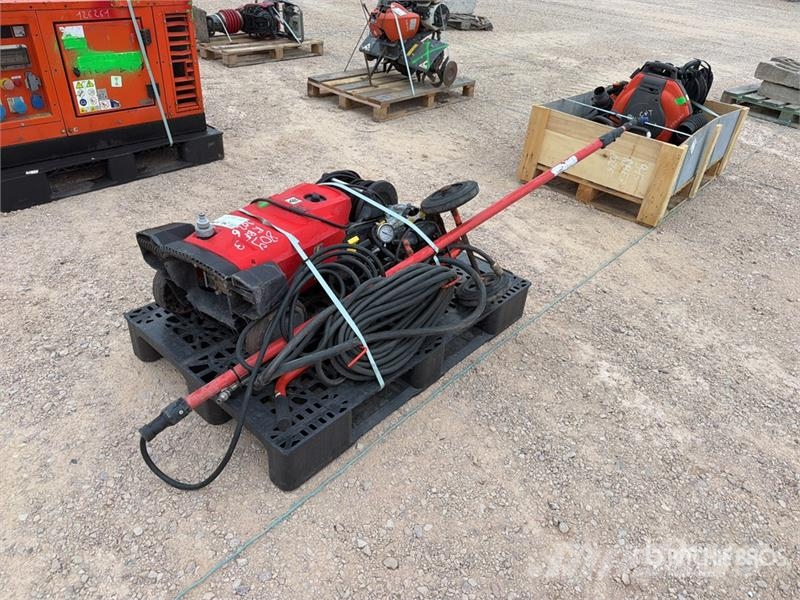 Qte De Materiels De Location Qty Of Rental Equipme Inne akcesoria