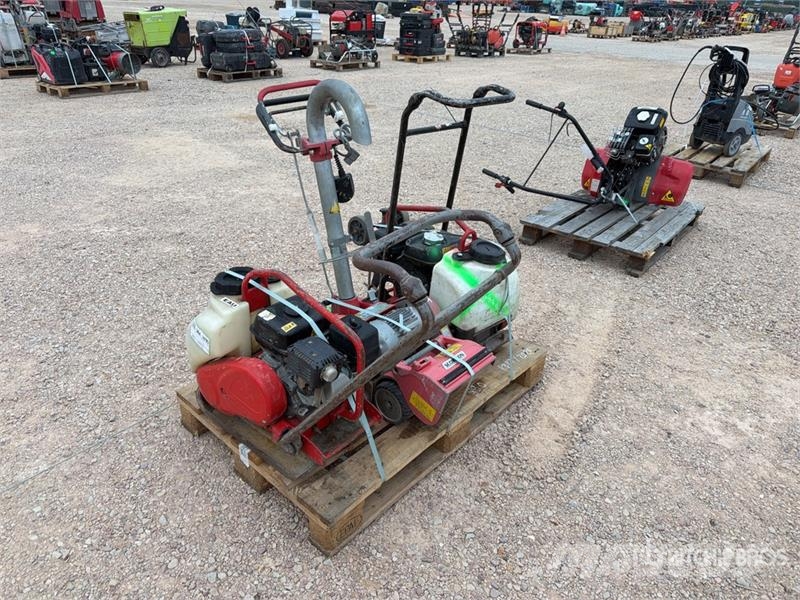 Qte De Materiels De Location Qty Of Rental Equipme Inne akcesoria