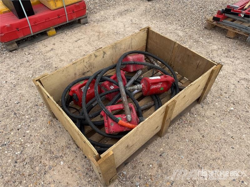 Qte De Materiels De Location Qty Of Rental Equipme Muut
