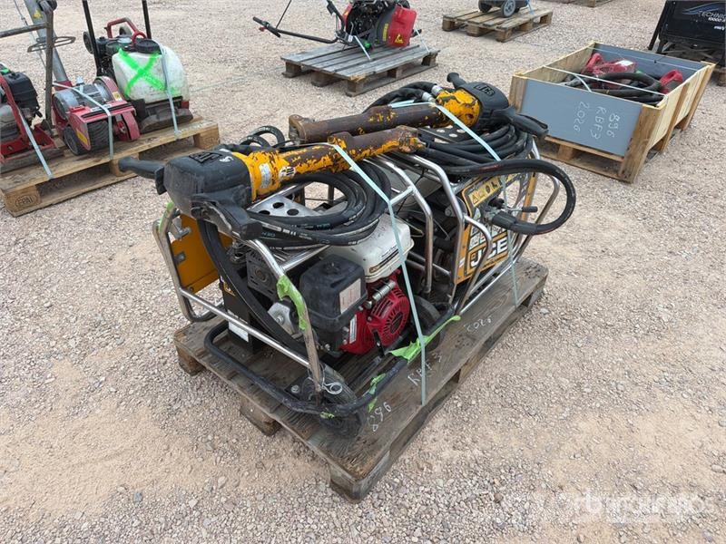 Qte De Materiels De Location Qty Of Rental Equipme Inne akcesoria