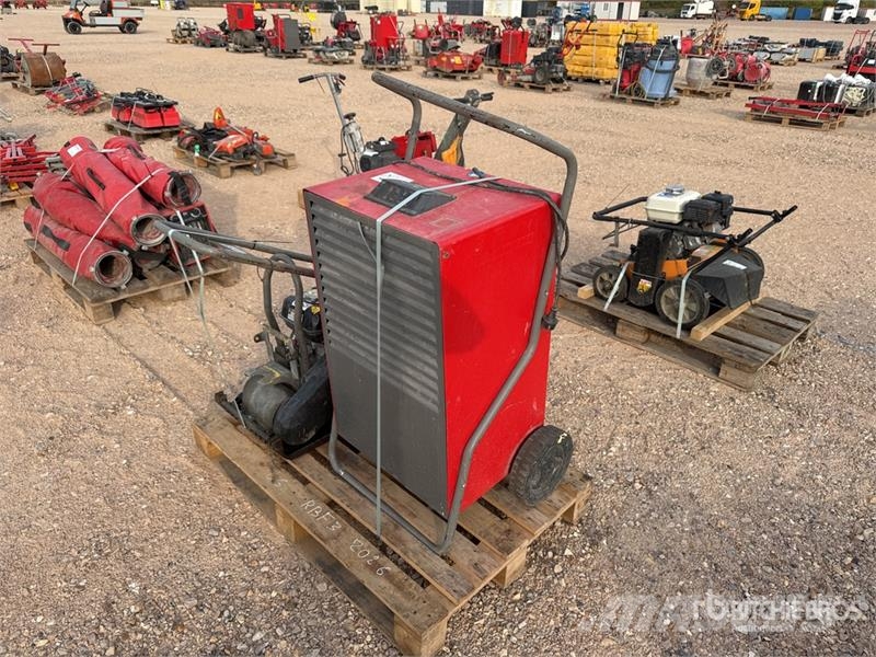  Qte De Materiels De Location Qty Of Rental Equipme Muut