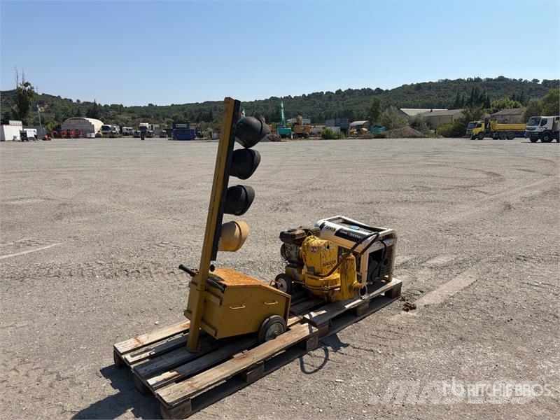 Qte De Materiels Industriels Qty Of Industrial Equ Bouw - Overige