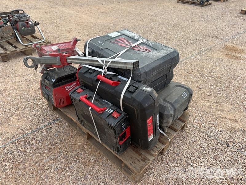 Qte De Materiels Qty Of Equipments Inne akcesoria