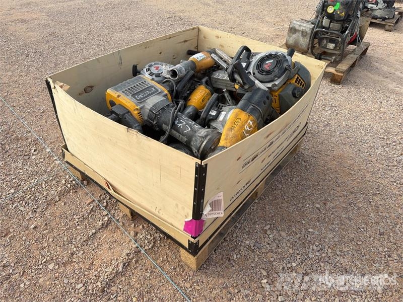 Qte De Materiels Qty Of Equipments Inne akcesoria