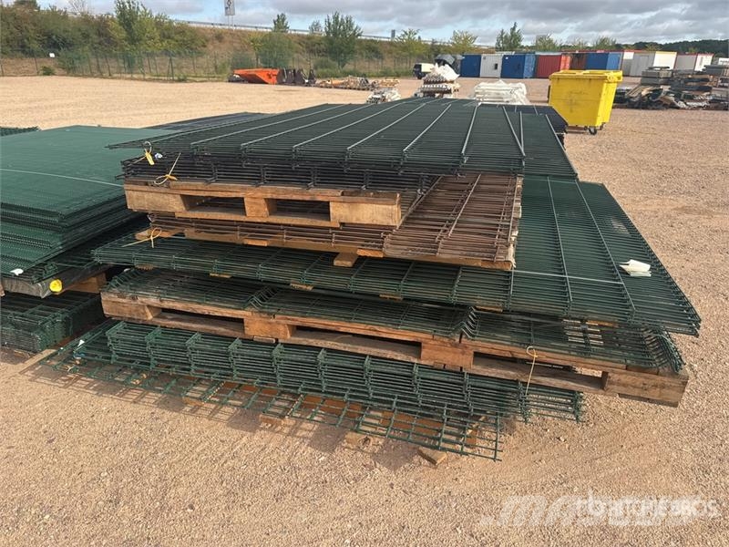 Qte De Panneaux Clotures Qty Of Site Fence Muut