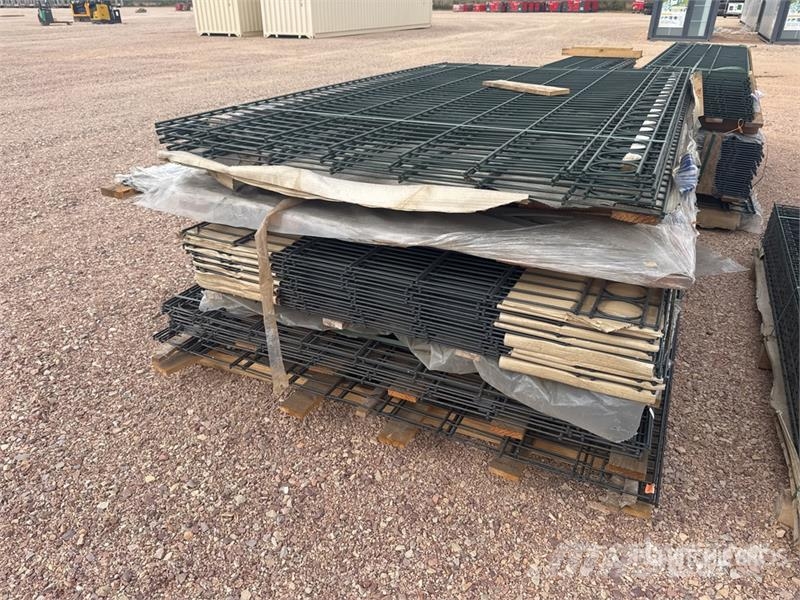  Qte De Panneaux Poteaux Clotures Qty Of Site Fence Muut