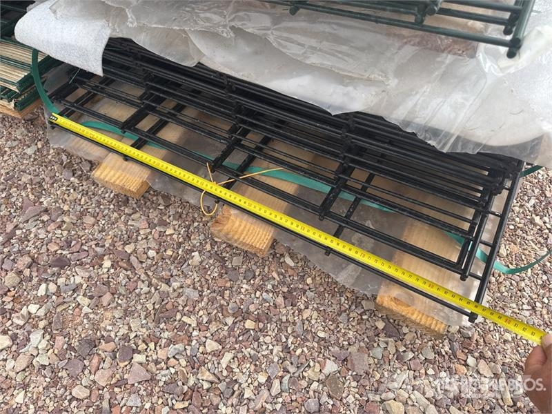  Qte De Panneaux Poteaux Clotures Qty Of Site Fence Muut