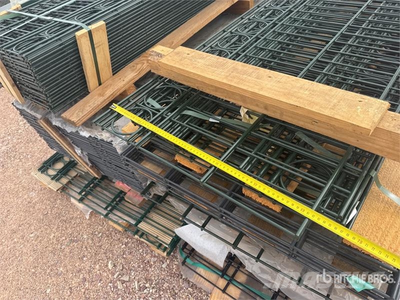  Qte De Panneaux Poteaux Clotures Qty Of Site Fence Muut