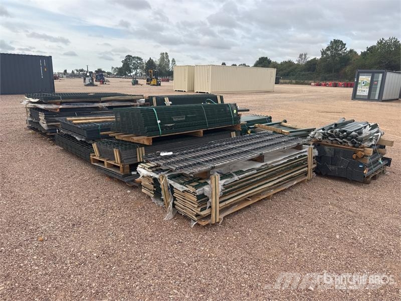  Qte De Panneaux Poteaux Clotures Qty Of Site Fence Muut