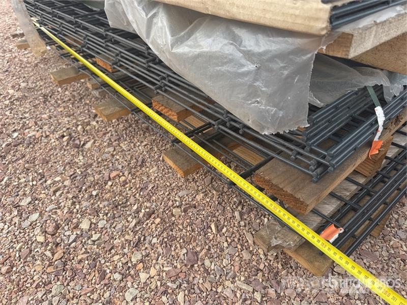  Qte De Panneaux Poteaux Clotures Qty Of Site Fence Muut