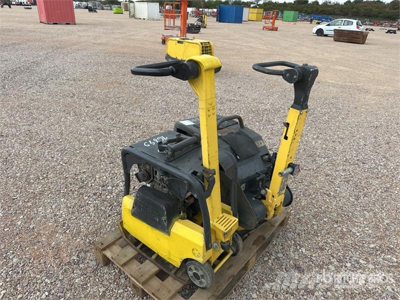 Qte De Plaques Vibrantes Qty Of Vibratory Plate Co 平板夯