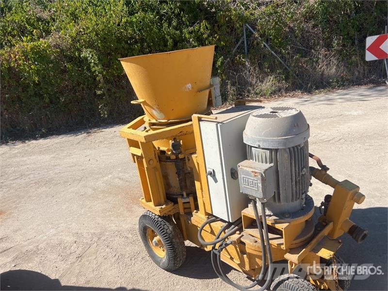 Qte De Pompes A Beton Qty Of Concrete Pump Kamionske črpalke za beton