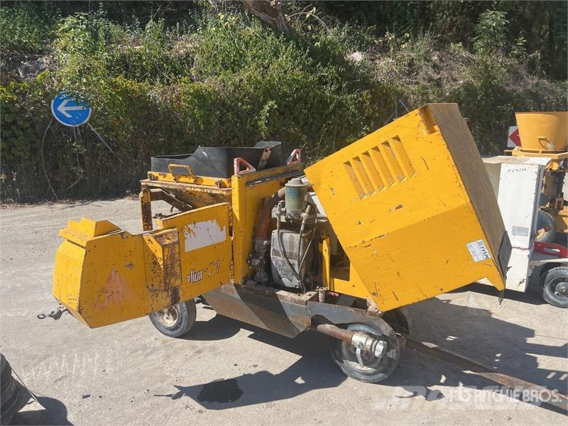 Qte De Pompes A Beton Qty Of Concrete Pump Kamionske črpalke za beton