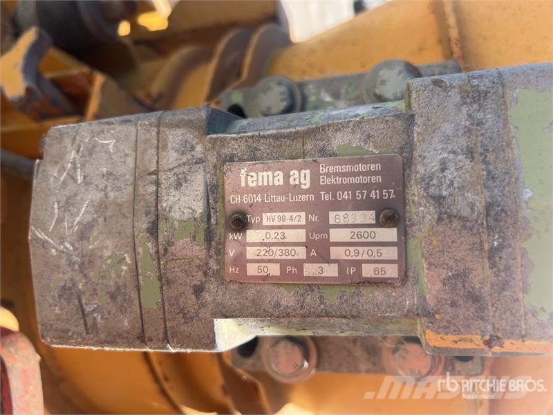 Qte De Pompes A Beton Qty Of Concrete Pump Kamionske črpalke za beton