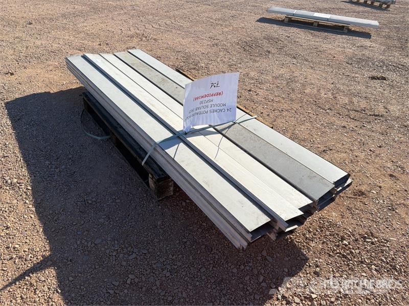 Qte De Supports De Panneau Qty Of Pannel Brackets Sonstige Baumaschinen