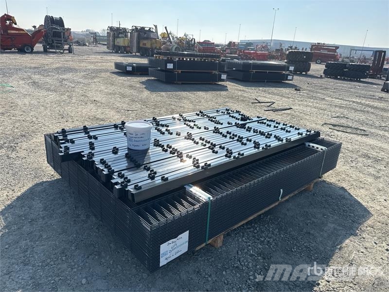 Qty of 75 Meter (1,83m x 2,50) Site Fence (Unused) Andere Zubehörteile