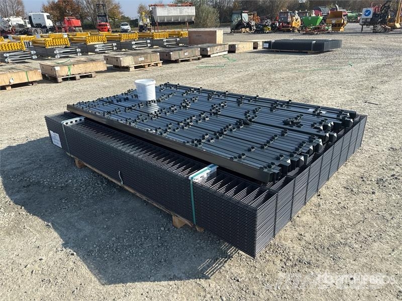 Qty of 75 Meter (1,83m x 2,50) Site Fence (Unused) Andere Zubehörteile