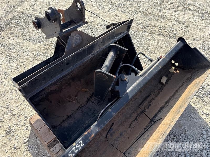  Qty of Bucket دلاء