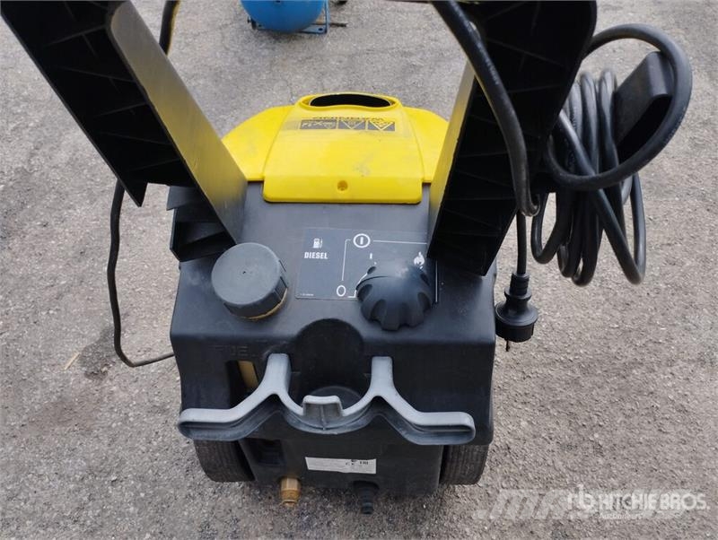  Qty of Equipment مكونات أخرى