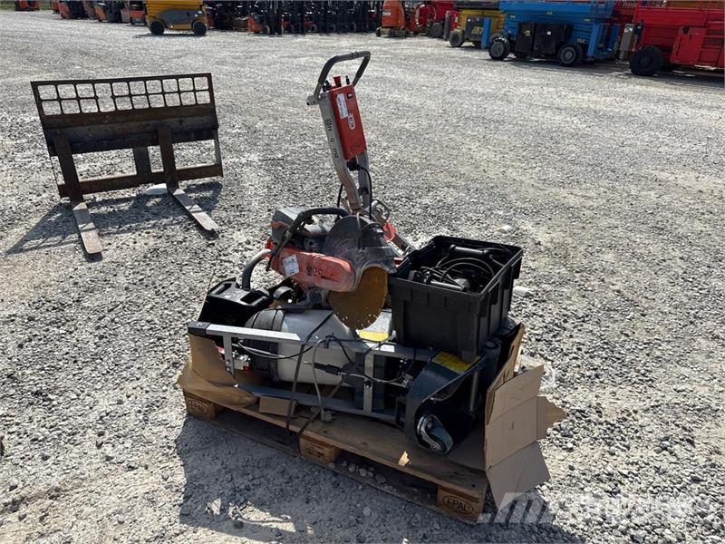 Qty of Hand Tools Други компоненти