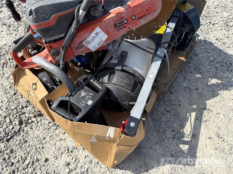 Qty of Hand Tools Други компоненти