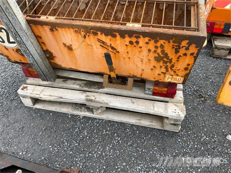 Qty of Misc. Snow Equipment Ostale poljoprivredne mašine