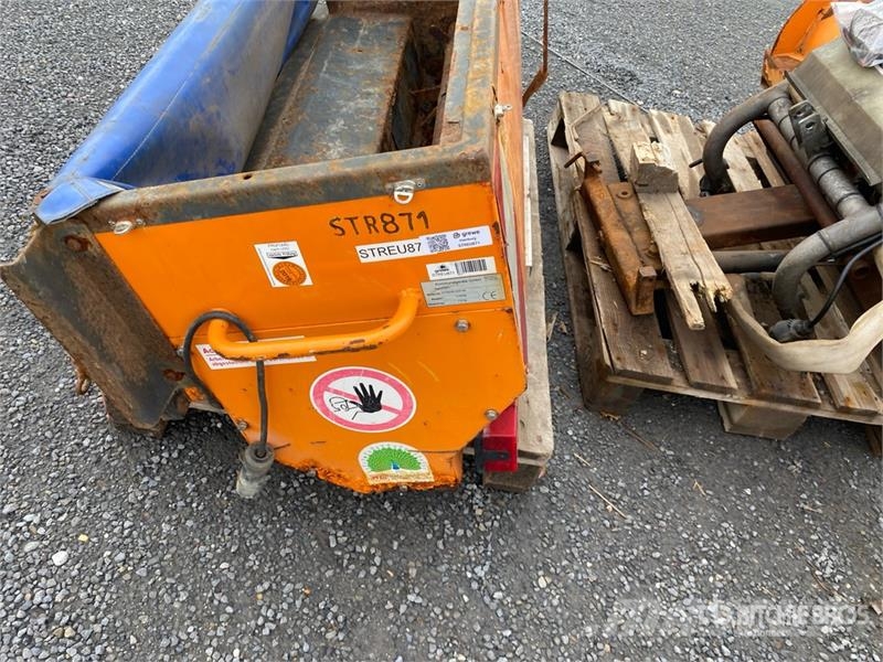 Qty of Misc. Snow Equipment Ostale poljoprivredne mašine