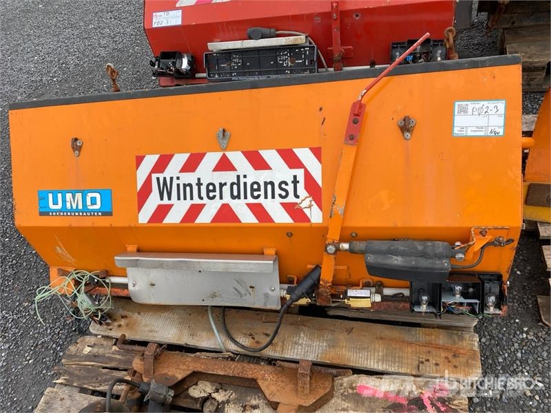 Qty of Misc. Snow Equipment Ostale poljoprivredne mašine