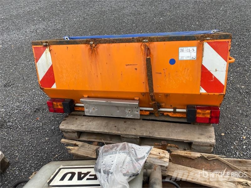 Qty of Misc. Snow Equipment Ostale poljoprivredne mašine