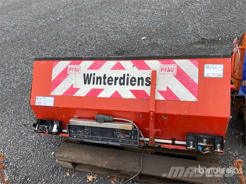 Qty of Misc. Snow Equipment Ostale poljoprivredne mašine
