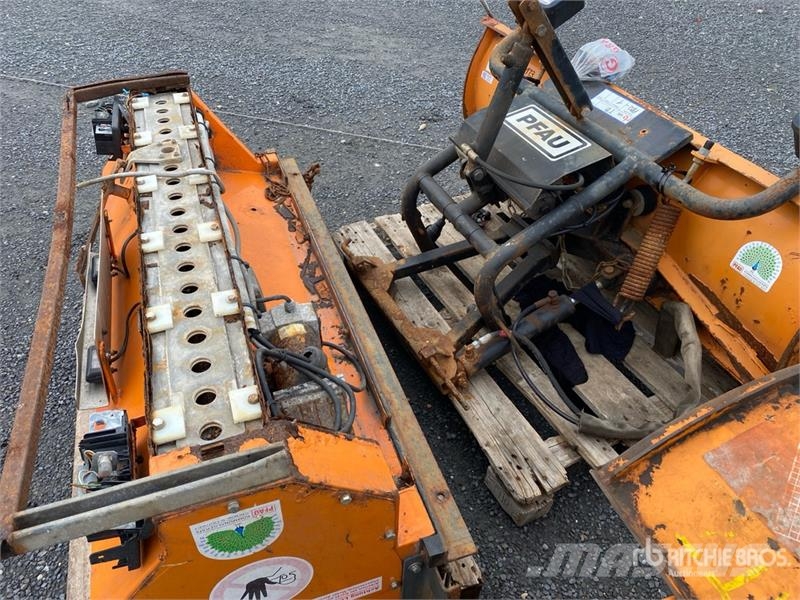  Qty of Snow Plow حراثات ونصول الجليد