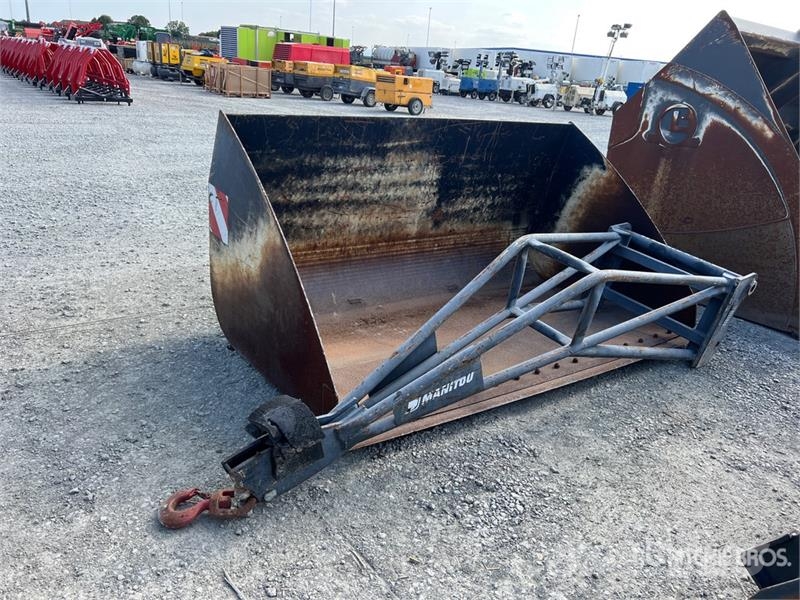 Qty of Telehandler Attachment Drugi deli