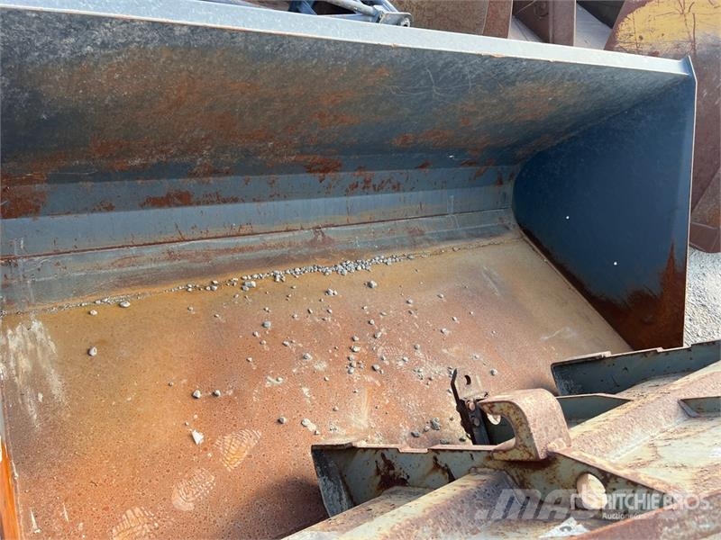  Qty of Telehandler Attachment Drugi deli
