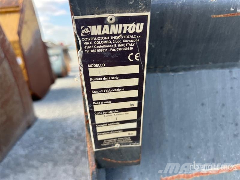 Qty of Telehandler Attachment Drugi deli