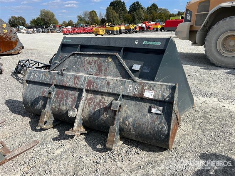 Qty of Telehandler Attachment Altri componenti