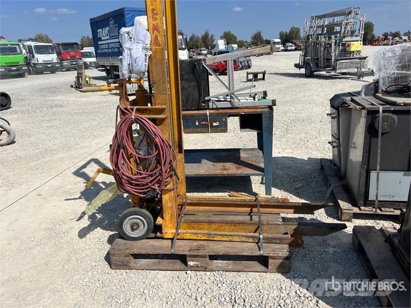 Qty of Workshop Equipment Altri componenti