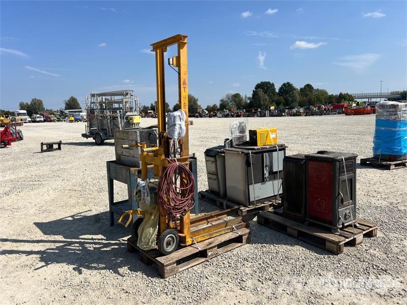 Qty of Workshop Equipment Altri componenti