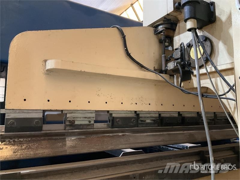 Quality and Ingenering HG -22 Electric Pipe Bendin Тръбополагащи булдозери