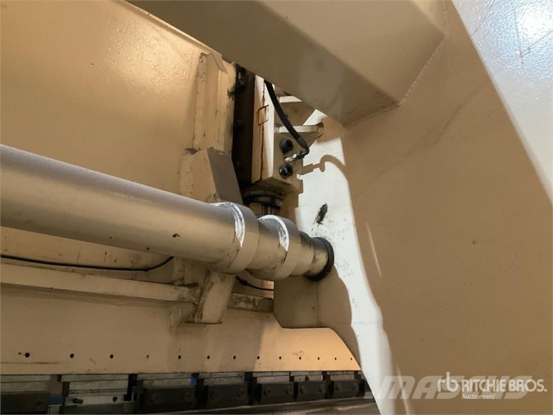 Quality and Ingenering HG -22 Electric Pipe Bendin Тръбополагащи булдозери