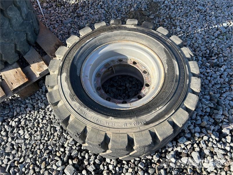 Quantity 122 Scheuerle SPMT Wheels w/ Continental Soojakud