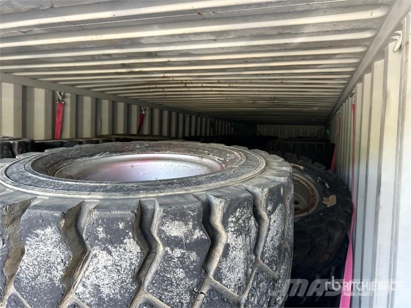 Quantity 122 Scheuerle SPMT Wheels w/ Continental Soojakud