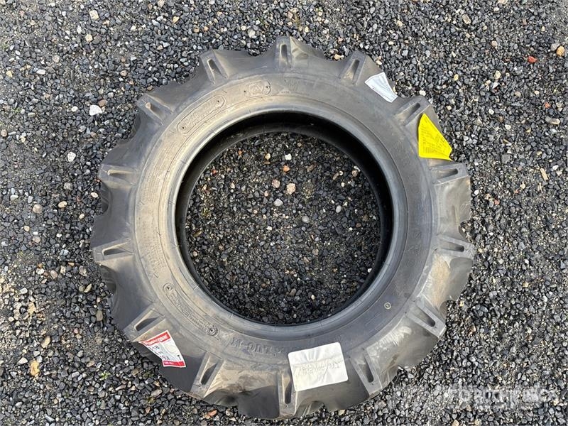  Quantity of (1) Bridgestone 8-18 Tires Gume, točkovi i felne