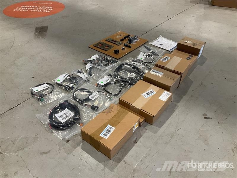  Quantity of (1) CAT BB12X Box Blade Trimble Wiring Instruments, measuring and automation equipment