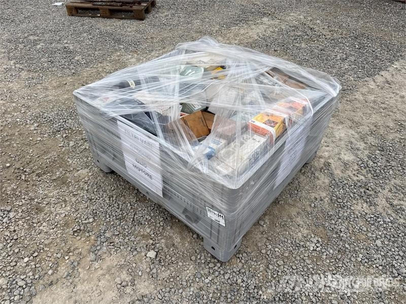  Quantity of (1) Crates of Tractor Filters مكونات أخرى