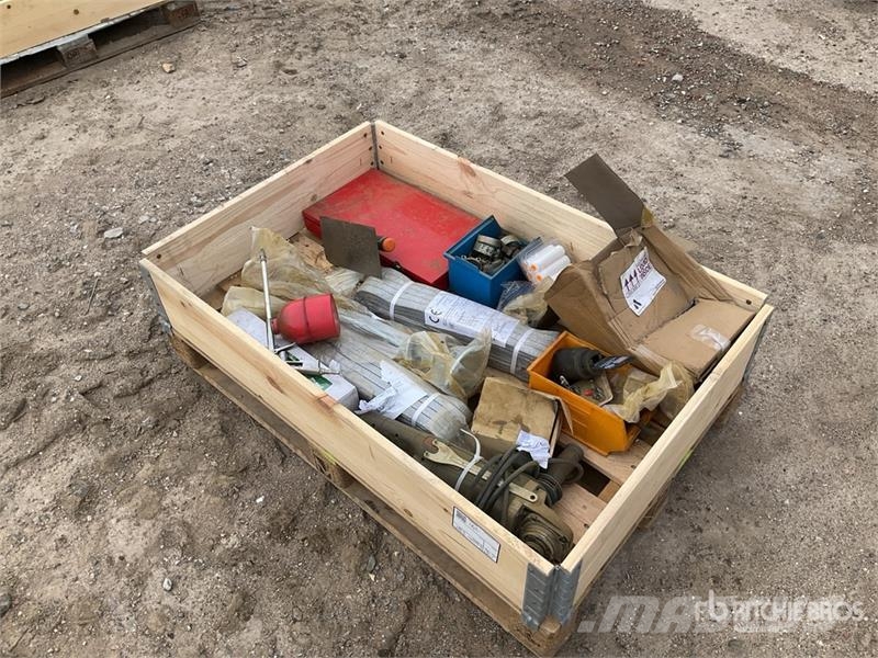  Quantity of (1) Pallets of Tools مكونات أخرى