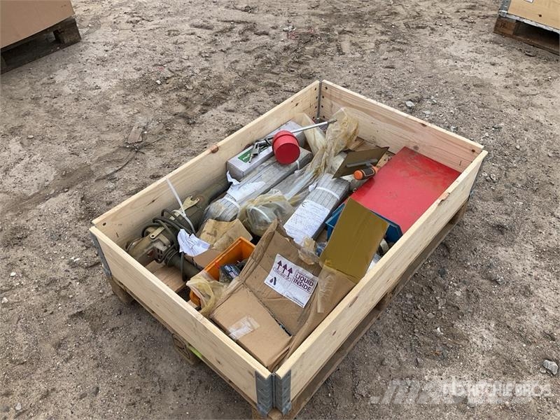  Quantity of (1) Pallets of Tools مكونات أخرى