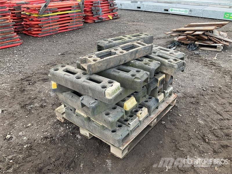 Quantity of (1) Pallets of Heras Fencing Feet Agriculture - Others