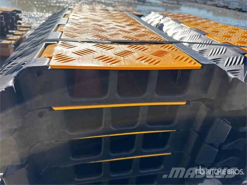  Quantity of (1) Pallets of  Bauer Generatoren Baue معدات البناء - غير ذلك