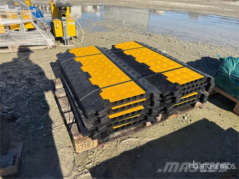 Quantity of (1) Pallets of  Bauer Generatoren Baue معدات البناء - غير ذلك